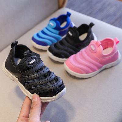 China Kids Boys Baby Shoes Girls Sports Breathable Shoes One Foot On Children Summer Net Shoes for sale