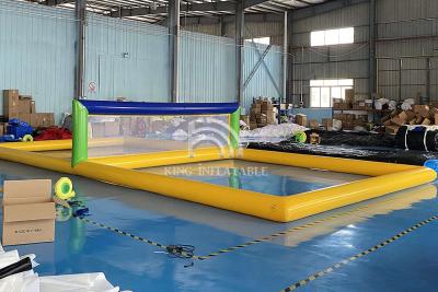 China El voleibol inflable del agua corteja juegos interactivos de los adultos de los niños de la familia del entretenimiento amarillo de la vecindad en venta