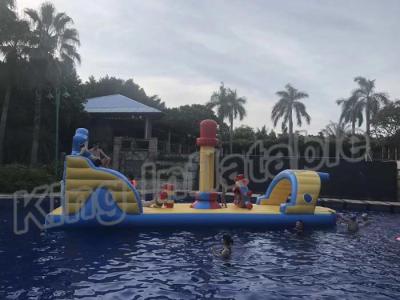 China Parques inflables flotantes comerciales del agua de los niños con la diapositiva, color modificado para requisitos particulares en venta