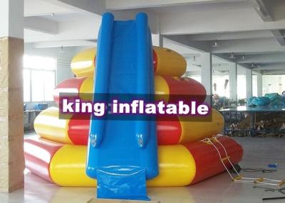 China Diapositiva inflable de encargo de la torre de agua para los parques del agua/la diapositiva del trampolín del agua en venta