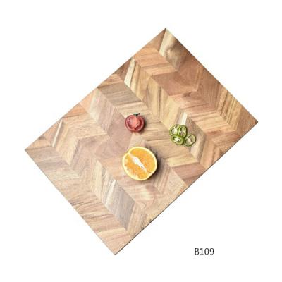 China Minimalist High Quality Thick Acacia Wood Cutting Board Kitchen Serving Cutting Butcher Block for sale