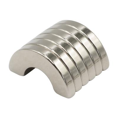 China Industrial Magnet Customize Irregular Shape 52H Arc Neodymium Magnet Strong Magnetic Ring Half for sale