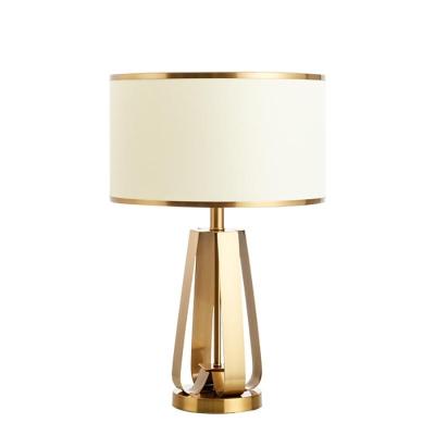 China Warm and simple post-modern model room light luxury table lamp bedroom bedside American rustic creative room lamp Marry Gold for sale