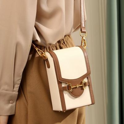 China Fashion Customized Business Fashion Customized Women Shoulder Ladies Casual Portable Handbags Luxury Bags for sale