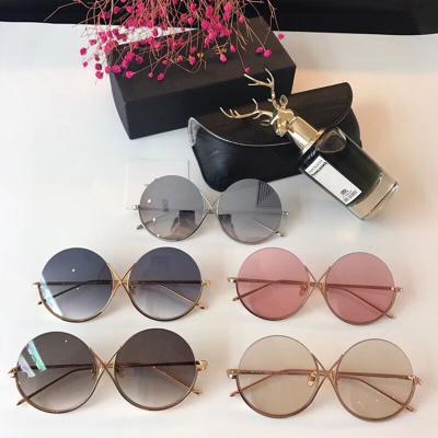 China Fashoin 2021 ready goods Italy design fashion metal sunglasses woman sunglass for sale