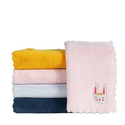 China Household Stocked Cleaning Cloth Non Stick Oil Coral Fleece Thickened Kitchen Dish Towel Sink Non Absorbent Cleaning Cloth for sale