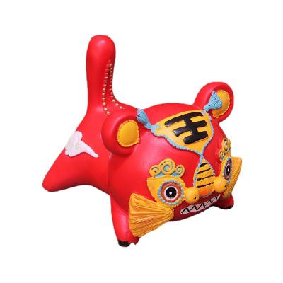 China Portable Eco-friendly Chinese Folk Arts Resin Phone Holder Adjustable Customized Logo Resin Cell Phone Tablet Holder for sale