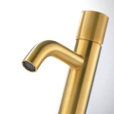 China Metered Faucets Tending Hot and Cold Water Mixer Handle Sink Faucet Wash Hand Basin Luxurious Single Faucet for sale