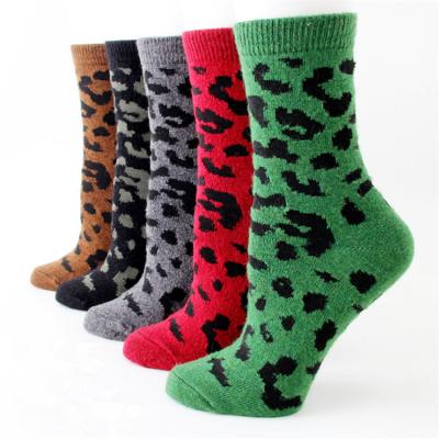 China Antibacterial Hot Sale Winter Wool Big Size Fuzzy Leopard Socks for sale