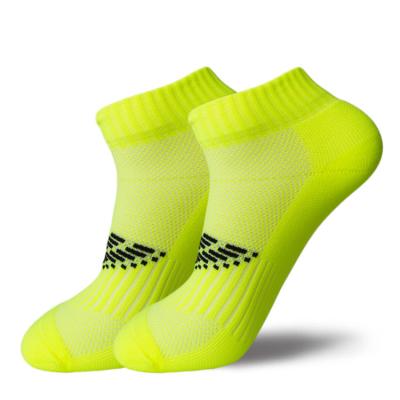 China Anti-Fault OEM Bright Colors Sports Nylon High Quality Custom Socks With Logo Men And Women Custom Made for sale