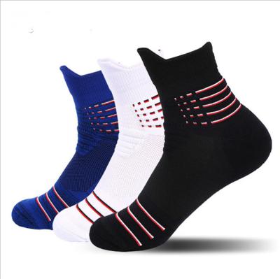 China Wholesale Customized Breathable Cotton Top Cool Men Basketball Men's Athletic Socks for sale