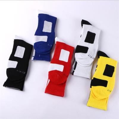 China Custom OEM Breathable Compression Basketball Socks for sale