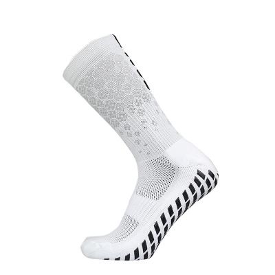 China 2022 New Style Sports Breathable Anti Slip Football Grip Socks for sale