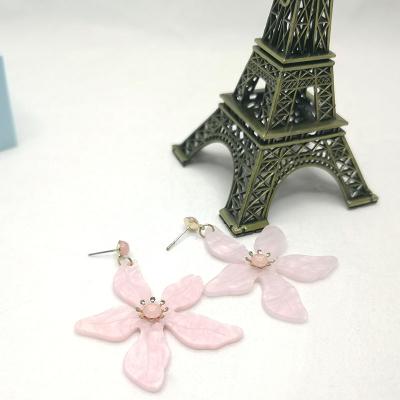 China Cute Valentine's Day Gift Earrings Shape Acrylic Flower Earrings Women for sale