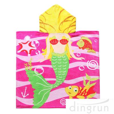 中国 Full Printing Animal Design Hooded Poncho Towels For Beach / Pool 販売のため