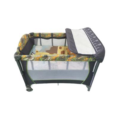 China Modern Multifunctional Travel Playpen Custom Hutch Folding Portable Baby Crib for sale