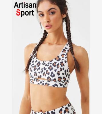 China Breathable high quality sporty leopard printed sports bra top set crop top yoga gaiters fitness apparel for sale