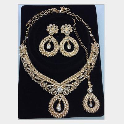 China TRENDY gold plated large rhinestone necklace set 2021 Indian women bridal jewelry sets jewelry for sale