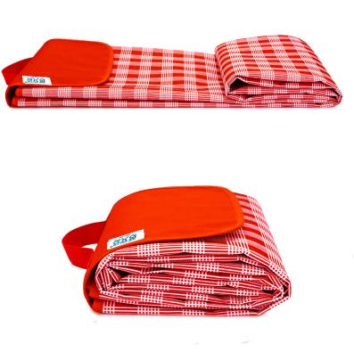 China Mini Outdoor Waterproof Plastic Picnic Mat Family Beach Camping Pocket Waterproof Hike Blanket for sale