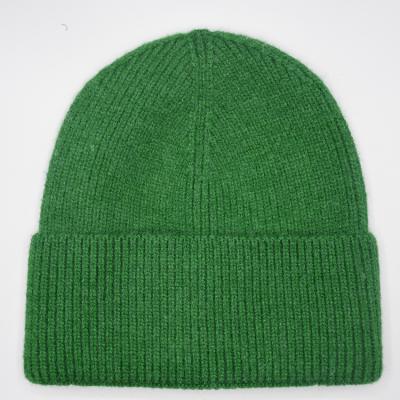 China COMMON New Design Custom Fashion Personalized 100% Solid Color Acrylic Comfortable Warm Winter Knitted Beanie for sale