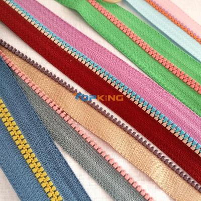 China Durable Plastic #3 Zipper with Combo Teeth for sale