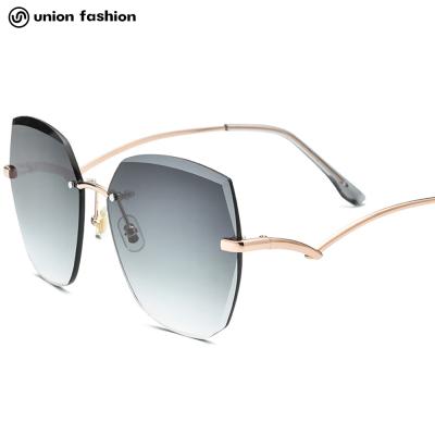 China Fashion Sunglasses Unions Fashion Polygon Sunnies Metal Sunnies Luxury Inspired Rimless High Grade Stocking Men Woman Sunglasses for sale