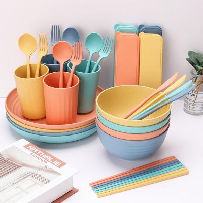 China Viable Dinner Dish Set 32 ​​Piece Wheat Bowls Plates Cups Cutlery Set Wheat Straw Tableware Set for sale