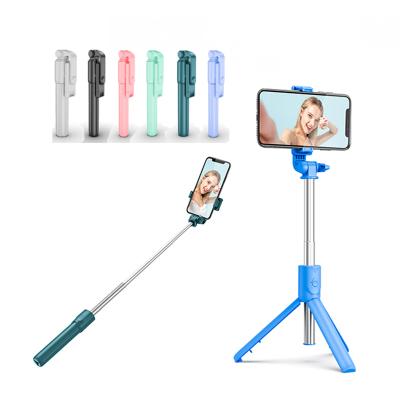 China Mini Portable Folding Hot Selling Selfie Stick Selfie Stick Tripod Selfie Stick 360 Wireless Rotation for sale