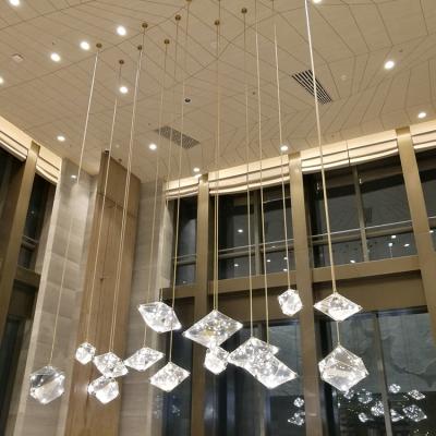 中国 Creative personality hotel glass crystal indoor decoration customizable luxury modern chandelier 販売のため