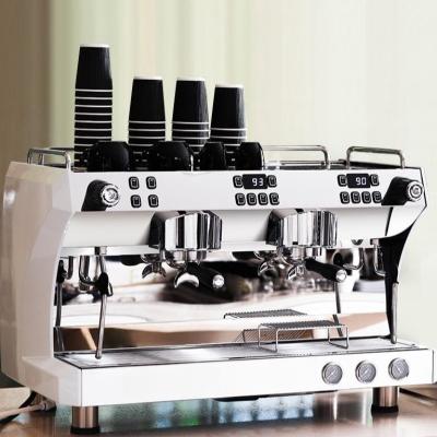 China Kaffeemaschine für den Handel Italienische Barista Automatische Espresso-Maschine mit 220V Spannung zu verkaufen