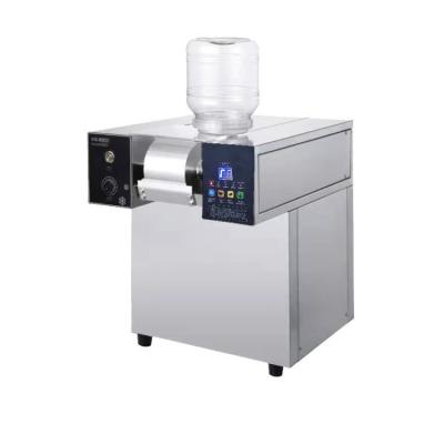 China Echte Frucht Eiscreme-Maschine Leistung 160-200KG/h Leistung 1,1kw Schneeflocken-Eismaschine Hygienisch zu verkaufen