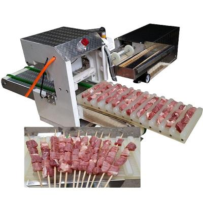 China Meat Cube Skewer Maker Máquina automática de roupas de carne para produção rápida e precisa à venda