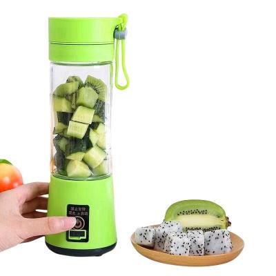 China Make Delicious Fruit Juice Anytime Anywhere with Food Grade PP Portable Blender Juicers for sale