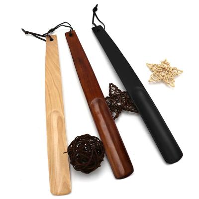 China Custom Short Lazy Shoe Aid Long Shoehorn Furnishing Wear Wooden Shoe Horn For The Elderly for sale