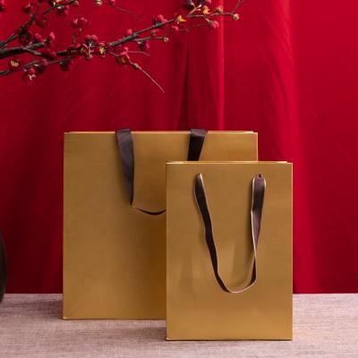 China OEM Recyclable Custom Happy Birthday Gift Bags Package Bag Paper Kraft Paper Bag With Logo for sale