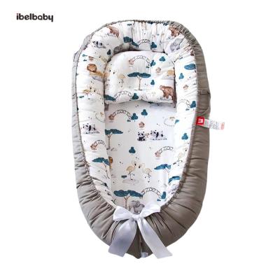 China Lightweight Portable Baby Crib 100% Cotton Soft Knotted Bumper Crib Infant Foldable Portable Bassinet Bed Newborn Breathable for sale