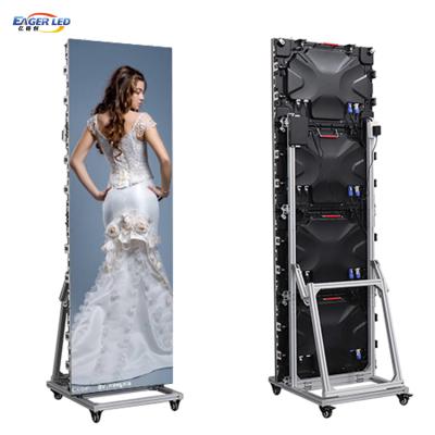 China Floor stand p5 p4 p3 p2.5 p2 mirror easy moving indoor outdoor outdoor advertising digital poster led display screen panel for sale