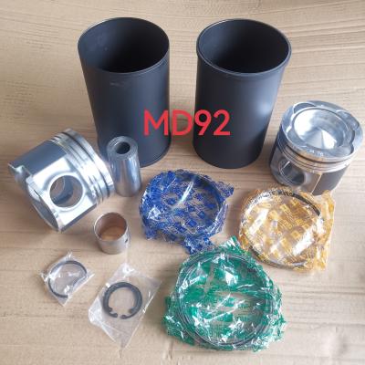 China Pistón 12011-Z6160 23100-Z6008 de Kit Sleeve Kit With 125m m del trazador de líneas del cilindro MD92 en venta