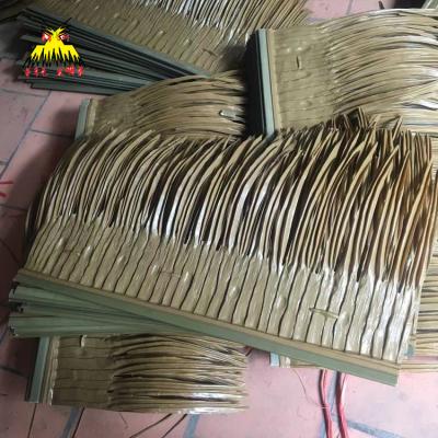 China Palm Tropical Fire Retardant Synthetic Thatch for Tiki Huts for sale