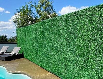 China Beautiful Colorful Green Boxwood Panels Fence Hedge Backdrop Artificial Plant Grass Wall for sale