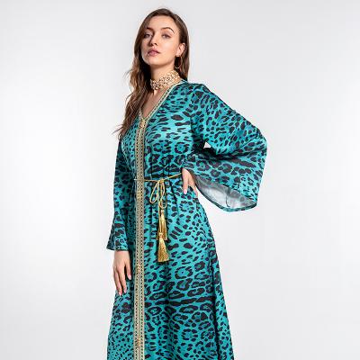 China Long Sleeve Dress OEM Dubai ODM Dubai Islamic Clothing Satin Leopard Print Muslim Turkish Maxi Dress For Women 2021 Loose Ethnic Muslim Arab Women Green Abaya for sale