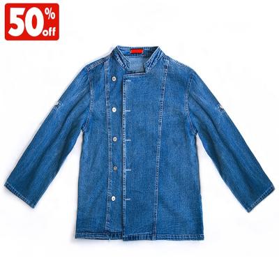 China Breathable Customized Kitchen Uniforms Cook Ware Chef Coat Uniforms Denim Chef Jacket Adjustable Sleeves for sale