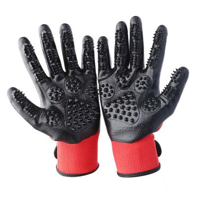 China Sustainable supplies pet grooming gloves deshedding red and black pet grooming gloves for sale