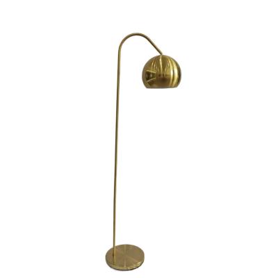 China Modern Home Decor Luxury Classic Modern Floor Lighting Bedroom Nordic Style Gold Metal Shade Standing Led Floor Lamp for sale