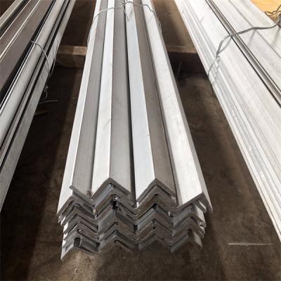 China Hot Rolled Galvanized Steel Angle Bars Q235 Q345 20 * 20mm 30 * 30mm for sale