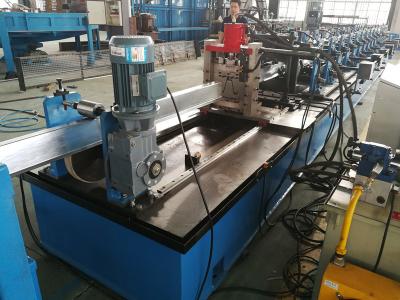 China Hand/Hydraulisch Decoiler-Hoge zijdenbroodje die Machine, 70mm Stevige Schacht vormen Te koop