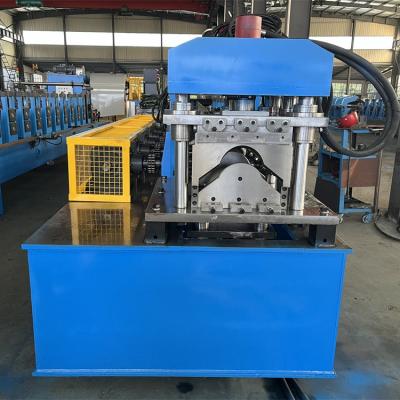 China 7.5kw Servo Drive 6m/min Ridge Cap Roll Forming Machine Te koop