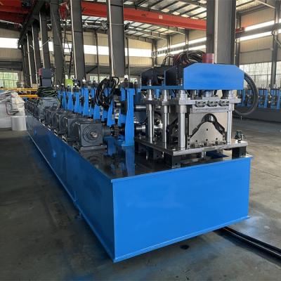 Chine Machine de formage automatique de rouleaux de toit en métal à haute vitesse avec décoiler hydraulique 3T à vendre