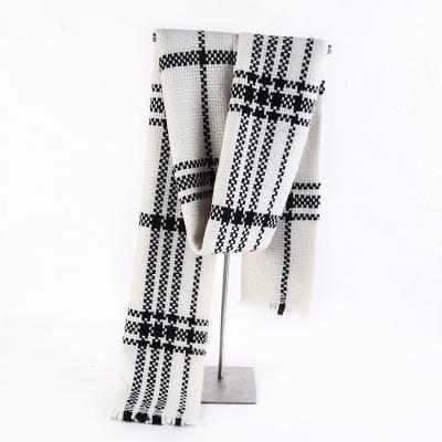 China New classic pure section fashion design wool heating dyed scarf is warm and comfortable scarf for women for sale