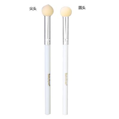 China Smudge Brush Eyeshadow Applicator Eye Makeup Sponge Make Up Supplies Portable Eyeshadow Sweeps Nail Art Powder Brush for sale